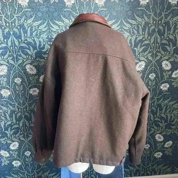 Woolrich Men's Brown Barn Chore Coat - Picture 5 of 16